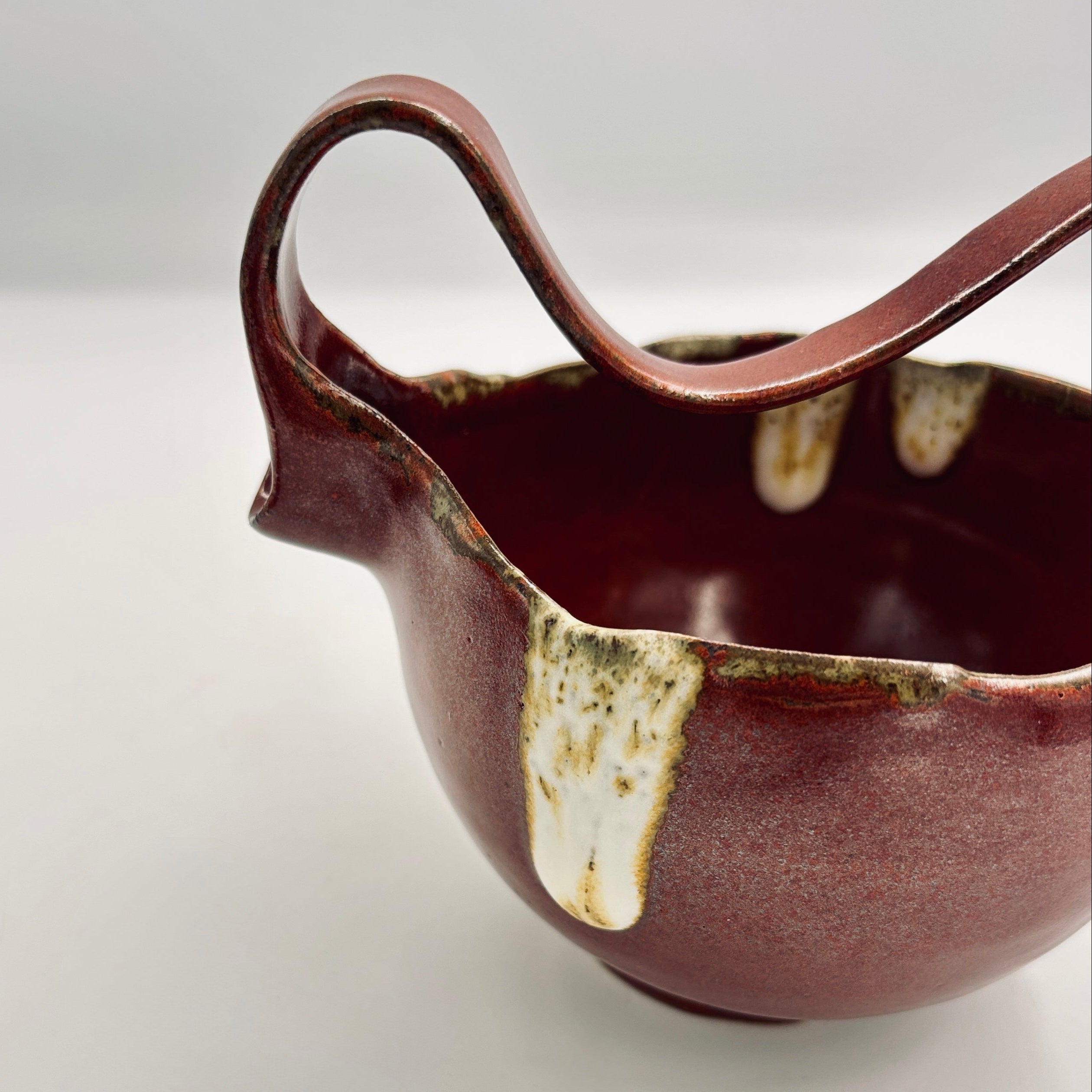 Carrara Vista Tea Set (Lusty Red)