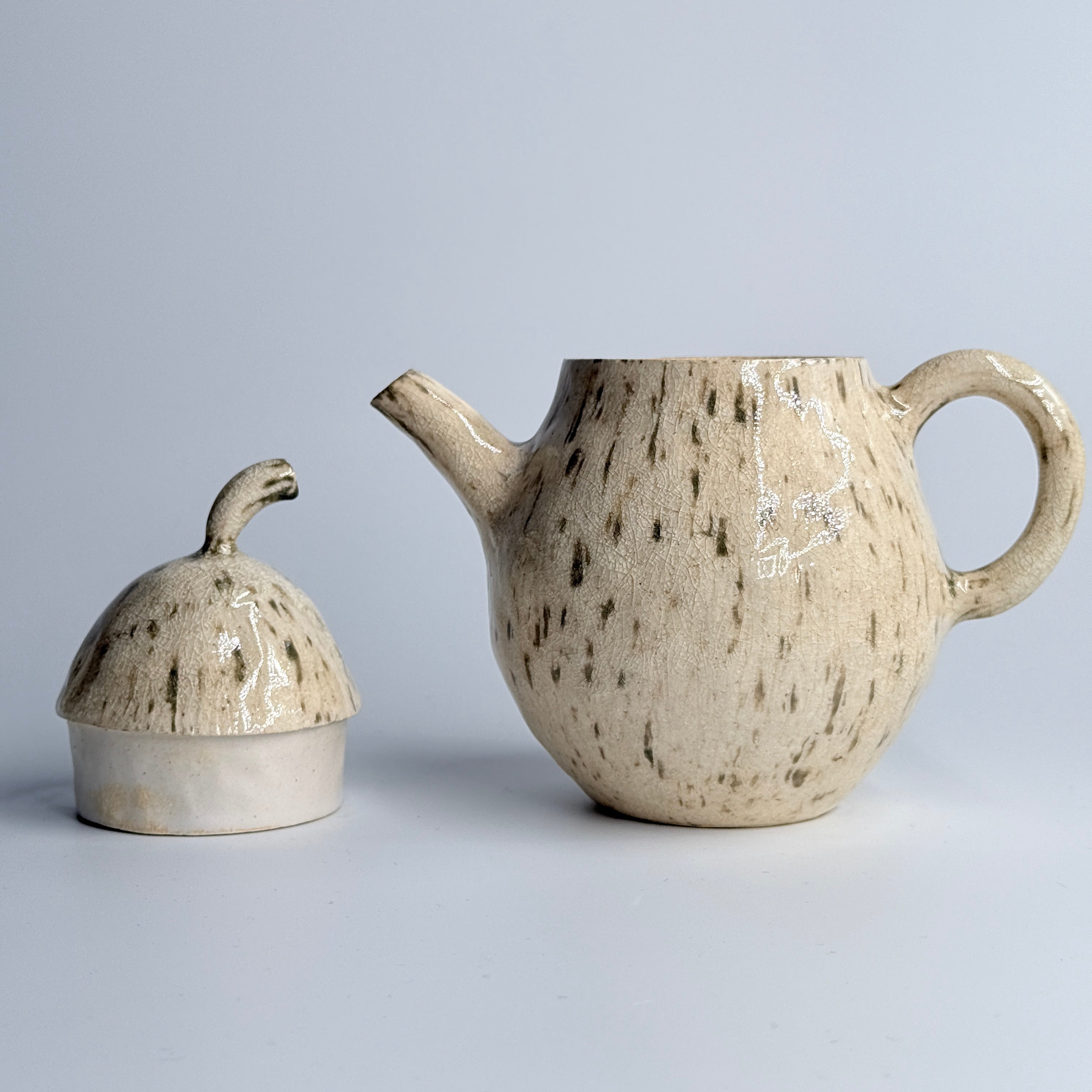 Pre-Order Pear Teapot Set (One Teapot and Two Cups)