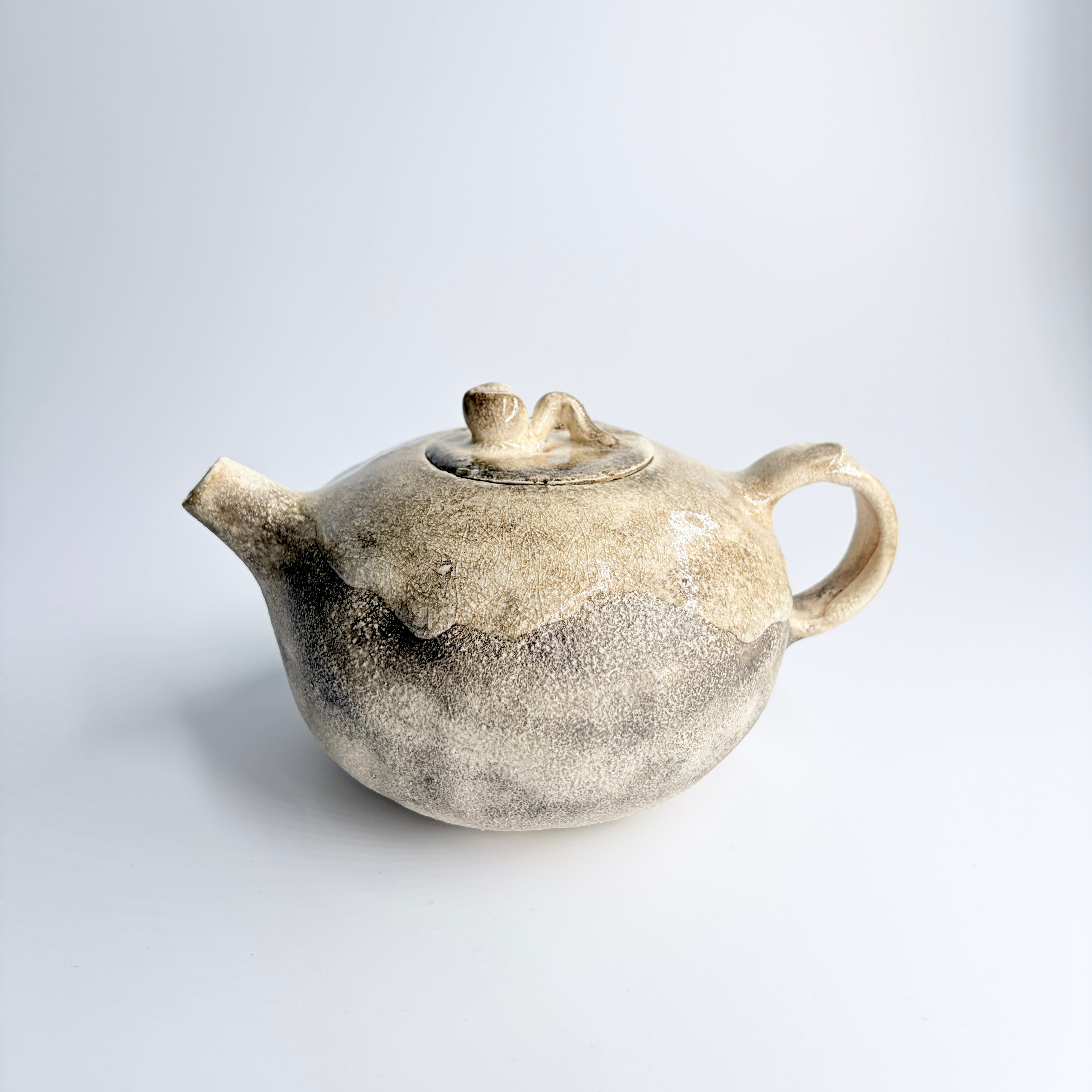 Pre-Order Peach Teapot Set (One Teapot and Two Cups)