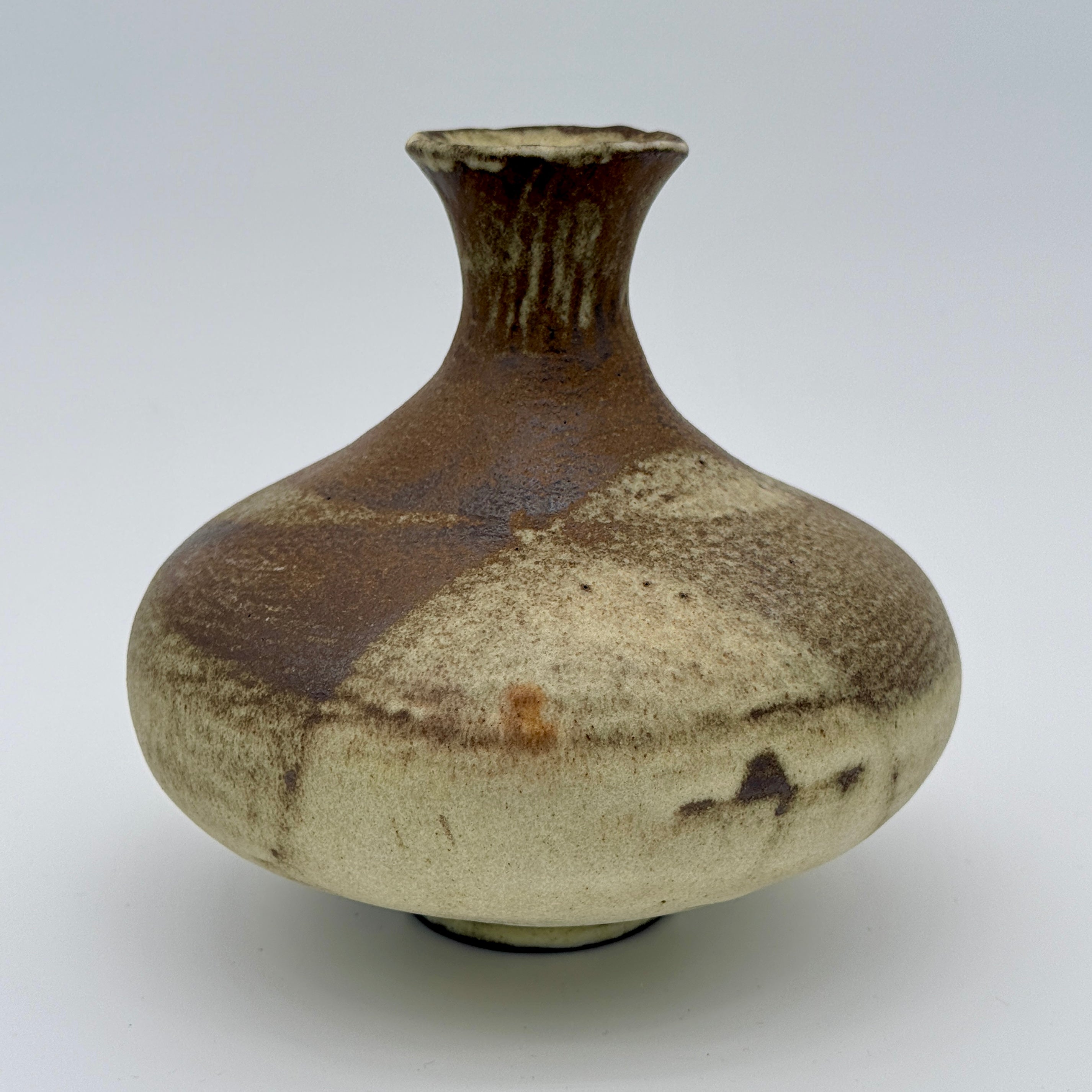 Desert Lily - Medium Size Ceramic Vase