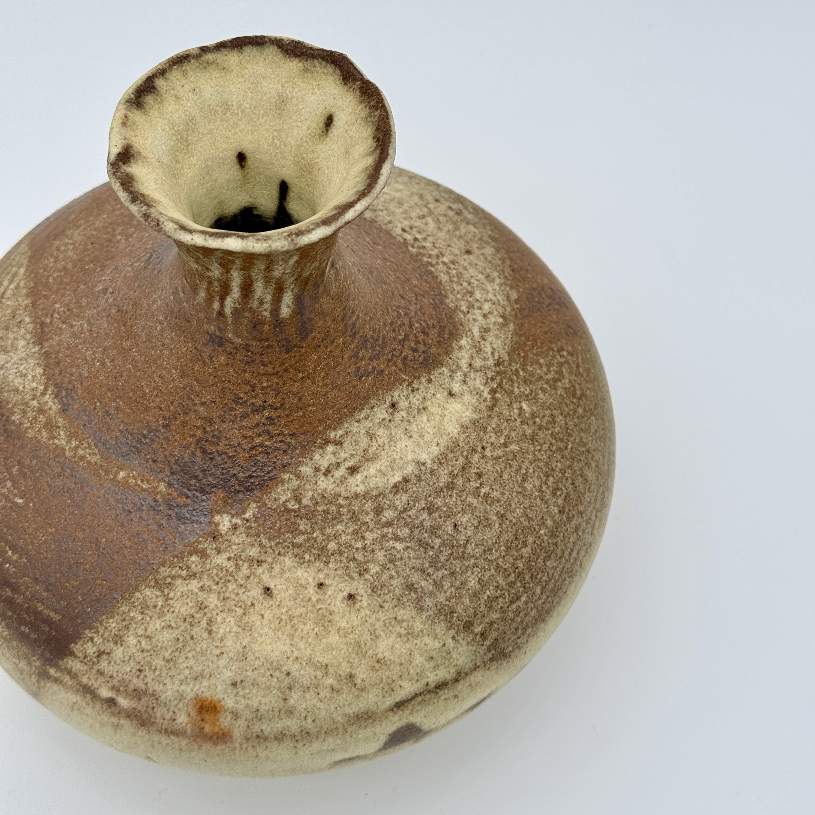 Desert Lily - Medium Size Ceramic Vase