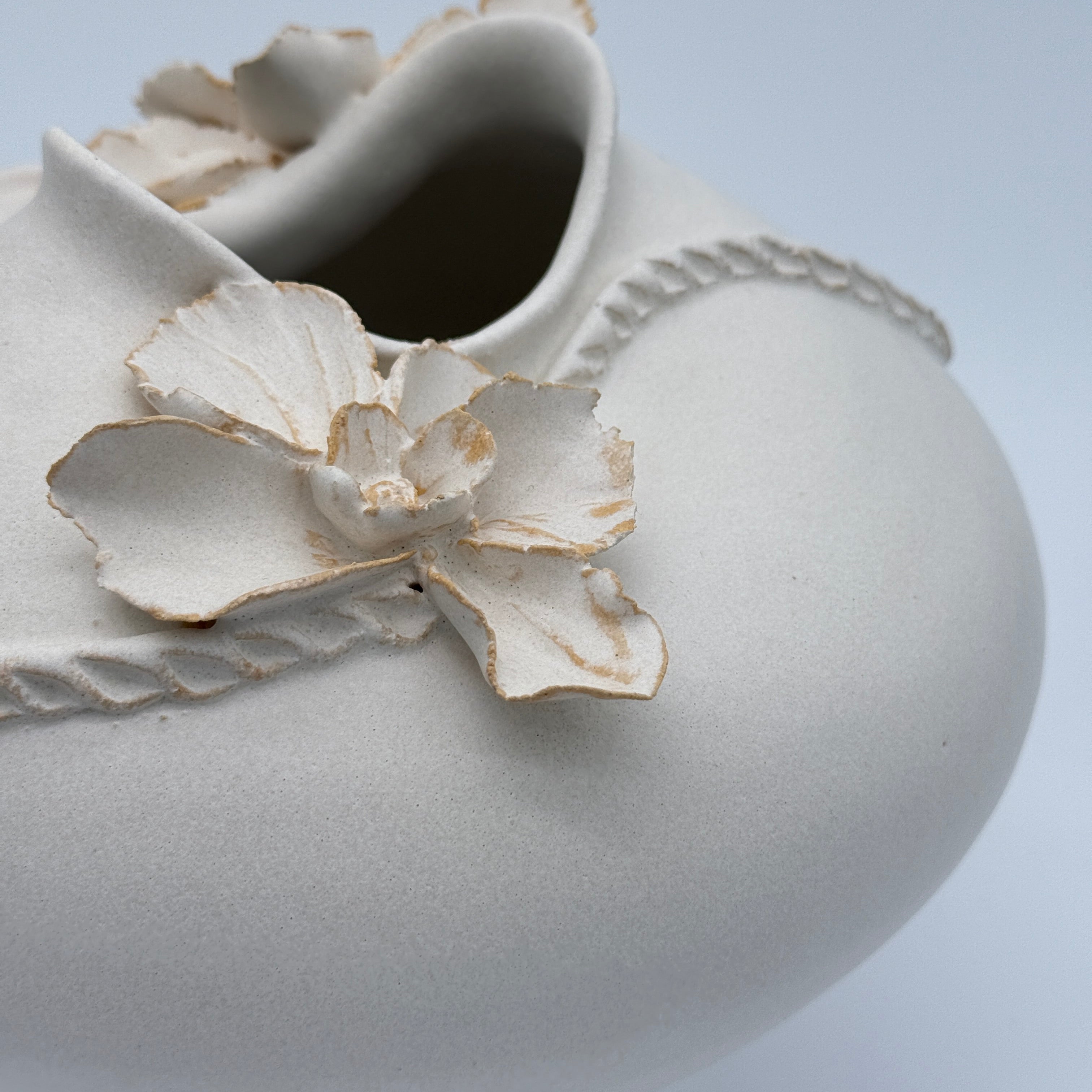 Matte White Flower Vase - Clean Neck